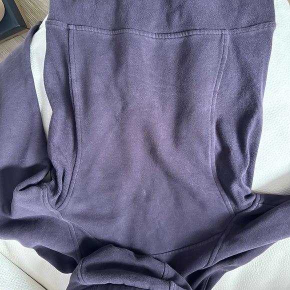 Lululemon sweater - Picture 4 of 5